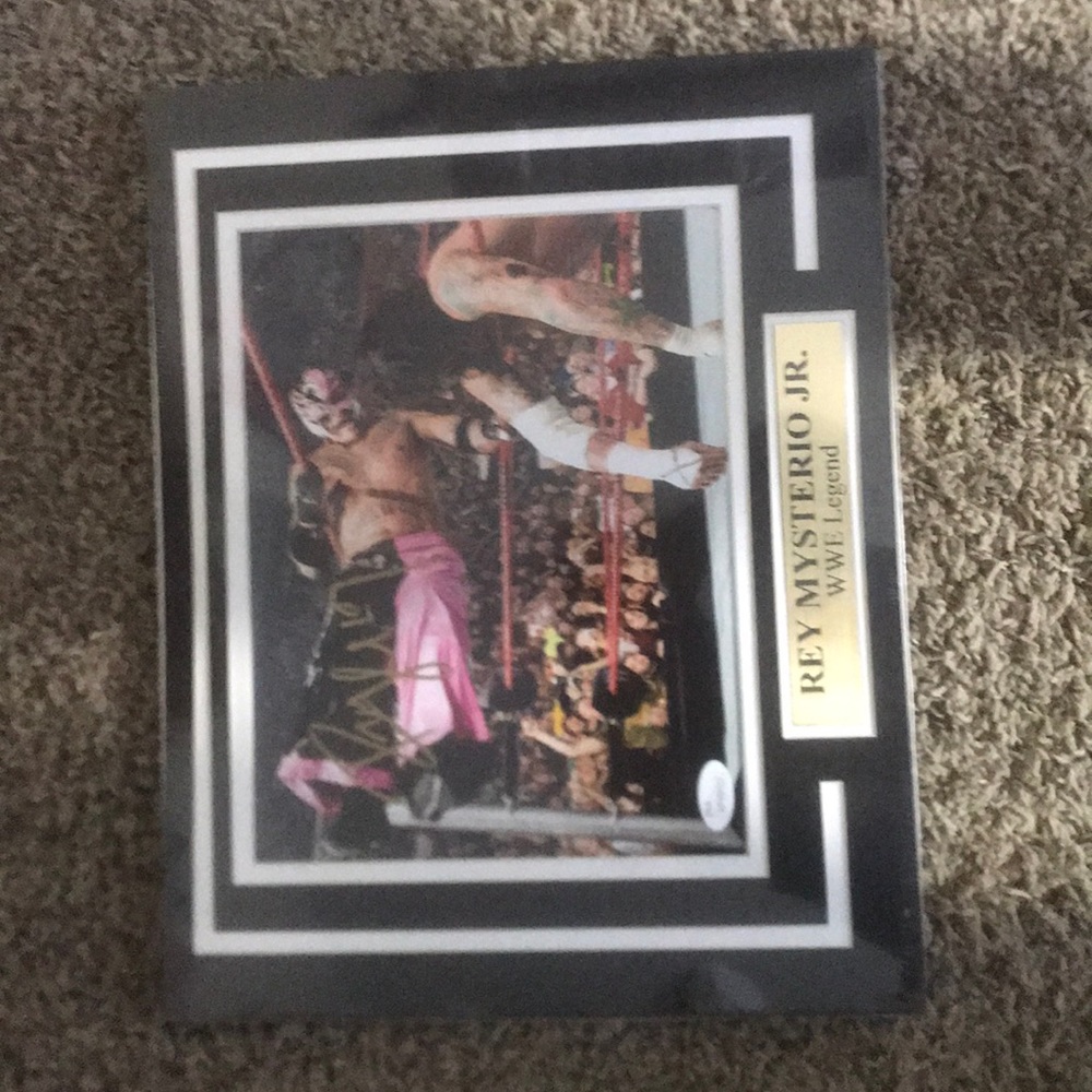 Signed ray Mysterio